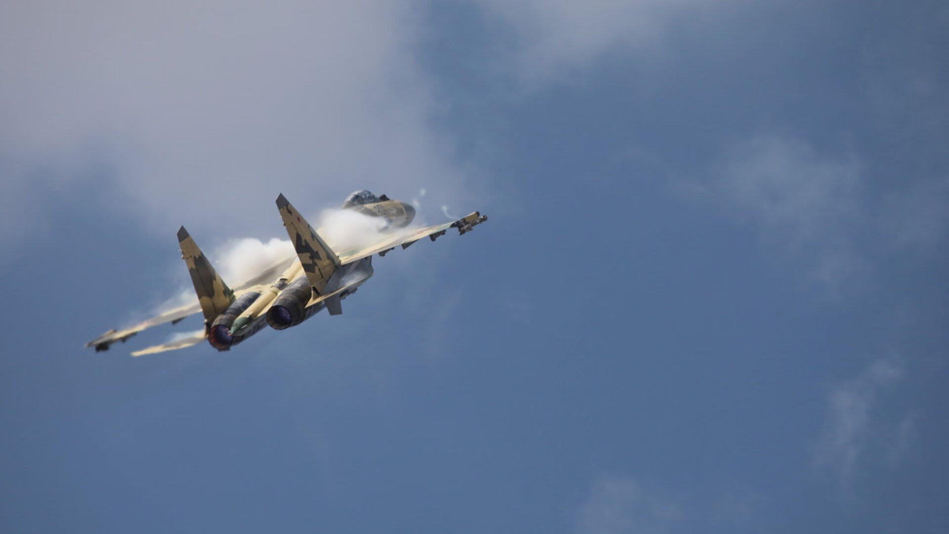 钢门已逝，叹息犹存，当瑞士的雪山之墙令巴黎铁塔黯然失色